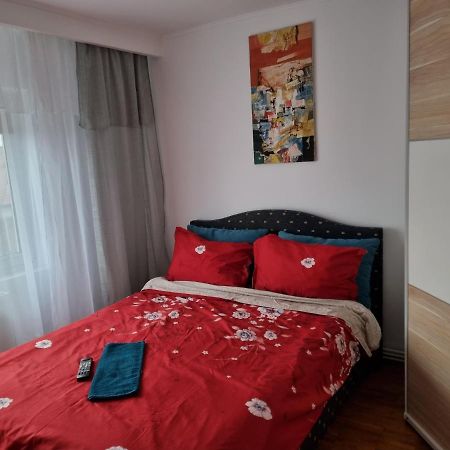 Marya'S Appartement Râmnicu Vâlcea Buitenkant foto