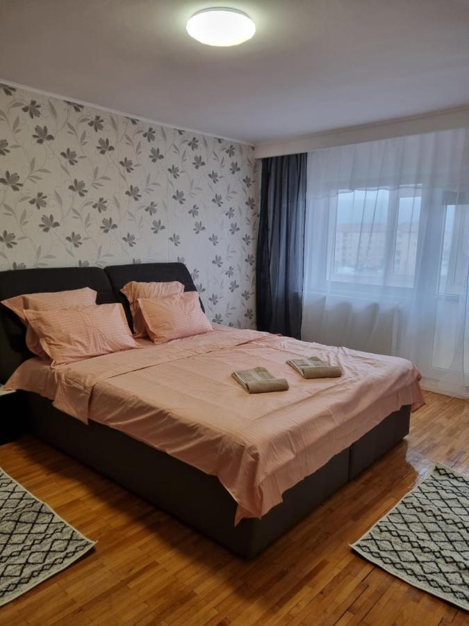 Marya'S Appartement Râmnicu Vâlcea Buitenkant foto
